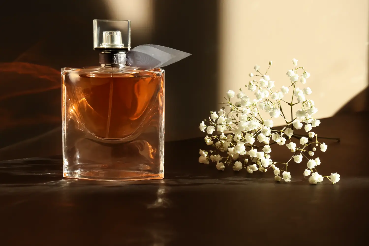 Jak komponować zapachy i zwiększać ich intensywność? Perfumeryjny poradnik.